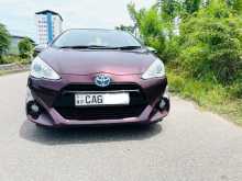 https://riyasewana.com/uploads/toyota-aqua-g-2015-1515201712832.jpg