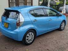 https://riyasewana.com/uploads/toyota-aqua-g-2015-37382412804.jpg
