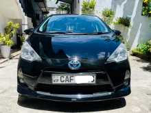 Toyota AQUA G GRADE HIGHEST 2015 Car
