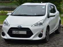 https://riyasewana.com/uploads/toyota-aqua-g-21103211336.jpg
