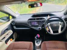 https://riyasewana.com/uploads/toyota-aqua-g-221940204783.jpg