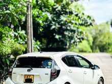 https://riyasewana.com/uploads/toyota-aqua-g-261007104062.jpg
