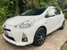 Toyota Aqua G Grade 2012 Car