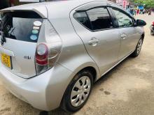 https://riyasewana.com/uploads/toyota-aqua-g-517275217696.jpg