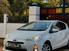 Toyota AQUA G Grade 2013 Car
