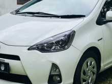 Toyota Aqua G Grade 2015 Car
