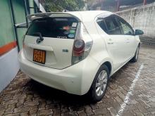 https://riyasewana.com/uploads/toyota-aqua-g-79164217075.jpg