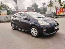 Toyota Aqua G Grade 2012 Car