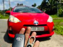Toyota Aqua G Grade 2012 Car