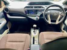 https://riyasewana.com/uploads/toyota-aqua-g-913150022343.jpg