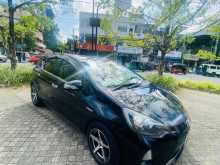 https://riyasewana.com/uploads/toyota-aqua-g-9142349706.jpg