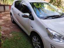 https://riyasewana.com/uploads/toyota-aqua-g-grade-9210643854.jpg