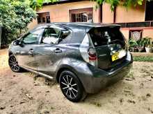 https://riyasewana.com/uploads/toyota-aqua-grade-2014-149431112013.jpg
