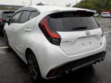 https://riyasewana.com/uploads/toyota-aqua-grsport-11522404363.jpg