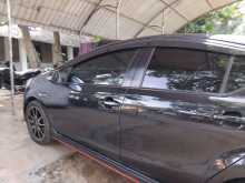 https://riyasewana.com/uploads/toyota-aqua-gs-191544104753.jpg