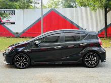 https://riyasewana.com/uploads/toyota-aqua-gs-19443924711.jpg