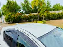 https://riyasewana.com/uploads/toyota-aqua-gs-2014-199213112204.jpg