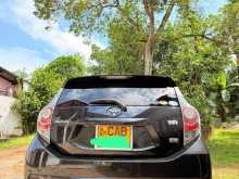 https://riyasewana.com/uploads/toyota-aqua-gs-2014-2115031612352.jpg