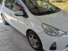 https://riyasewana.com/uploads/toyota-aqua-l-2013-1721520712823.jpg