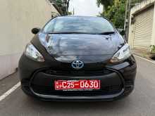 https://riyasewana.com/uploads/toyota-aqua-new-2022-1114125012712.jpg