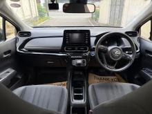 https://riyasewana.com/uploads/toyota-aqua-new-239014917945.jpg
