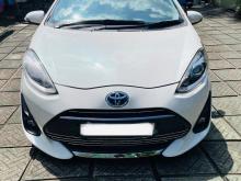 https://riyasewana.com/uploads/toyota-aqua-nhp10-2016152117485.jpg