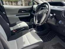 https://riyasewana.com/uploads/toyota-aqua-prius-1911364422313.jpg