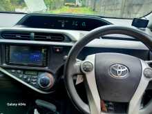 https://riyasewana.com/uploads/toyota-aqua-prius-2014-2120175612344.jpg