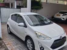 Toyota Aqua Prius C 2015 Car