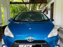 Toyota AQUA PRIUS C 2016 Car