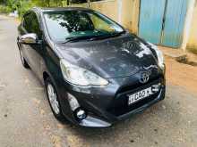 https://riyasewana.com/uploads/toyota-aqua-prius-21054324053.jpg