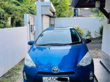 Toyota Aqua Prius C 2014 Car