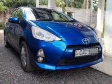 Toyota Aqua Prius 2014 Car