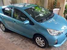 https://riyasewana.com/uploads/toyota-aqua-priusc-2014-614141412383.jpg