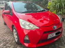Toyota Aqua S Grade 2014 Car