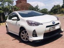 https://riyasewana.com/uploads/toyota-aqua-s-106201424042.jpg