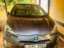 Toyota Aqua S Limited 2012 Car