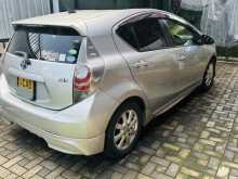 https://riyasewana.com/uploads/toyota-aqua-s-1113452122732.jpg