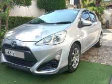 Toyota Aqua S Grade 2012 Car