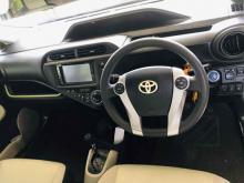 https://riyasewana.com/uploads/toyota-aqua-s-120481617735.jpg