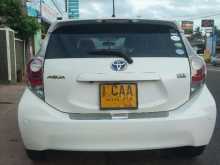 https://riyasewana.com/uploads/toyota-aqua-s-121514484903.jpg