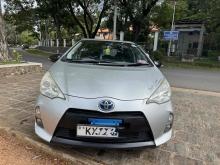 https://riyasewana.com/uploads/toyota-aqua-s-1217431924653.jpg