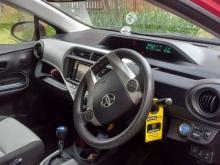https://riyasewana.com/uploads/toyota-aqua-s-122018496564.jpg