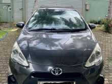Toyota Aqua S 2015 Car