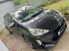 https://riyasewana.com/uploads/toyota-aqua-s-1310152322702.jpg