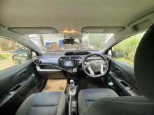 https://riyasewana.com/uploads/toyota-aqua-s-1310152422183.jpg