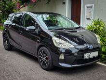 Toyota Aqua S Grade 2013 Car