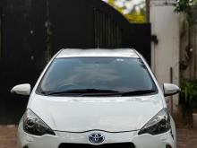 Toyota Aqua S Limited 2012 Car