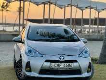 Toyota AQUA S LIMITED 2015 Car