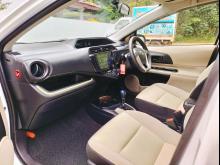 https://riyasewana.com/uploads/toyota-aqua-s-167332617906.jpg
